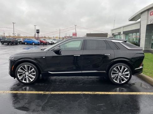 Used 2024 Cadillac Lyriq Luxury w/ LPO, Floor Liner Package image 16