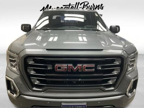 Used 2022 GMC Sierra 1500 AT4 w/ Technology Package AWD/4WD image 2