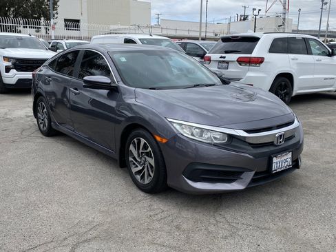 Used 2017 Honda Civic EX image 7