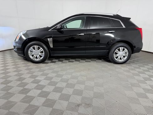 Used 2016 Cadillac SRX Luxury FWD image 2