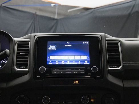 Used 2023 Nissan Frontier SV w/ SV Convenience Package image 24