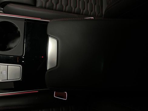 Used 2023 Audi RS 7 Sportback w/ Carbon Optic Package image 21