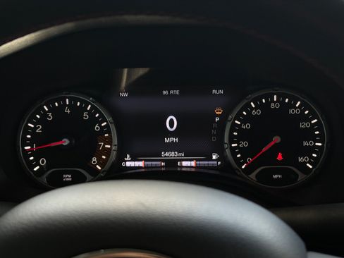 Used 2022 Jeep Renegade Latitude AWD/4WD image 2