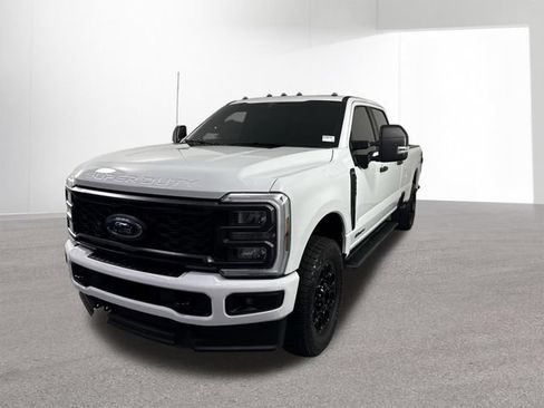 Used 2025 Ford F250 XL w/ STX Appearance Package AWD/4WD image 2