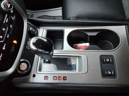 Used 2023 Nissan Murano SL w/ SL Moonroof Package image 18