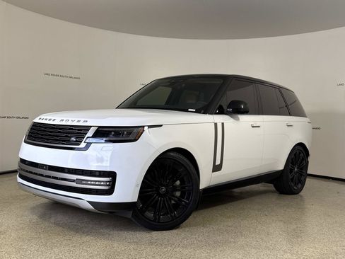 Used 2025 Land Rover Range Rover SE AWD/4WD image 1