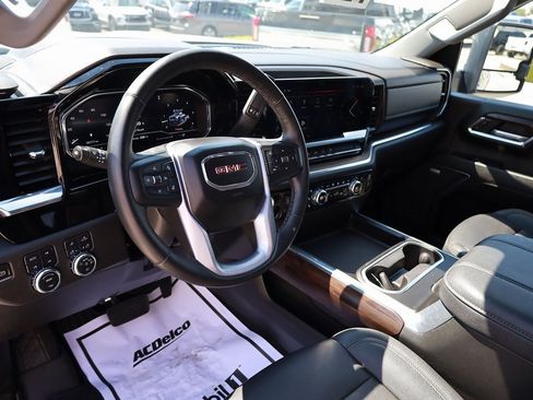 Used 2024 GMC Sierra 2500 SLT w/ SLT Premium Package image 13
