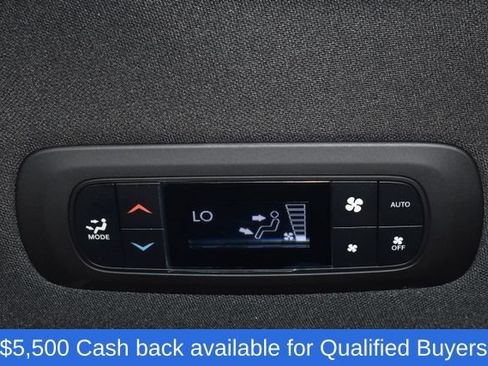 New 2026 Chrysler Pacifica Select w/ S Appearance Package FWD image 29