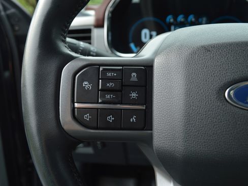 Used 2021 Ford F150 Lariat image 15