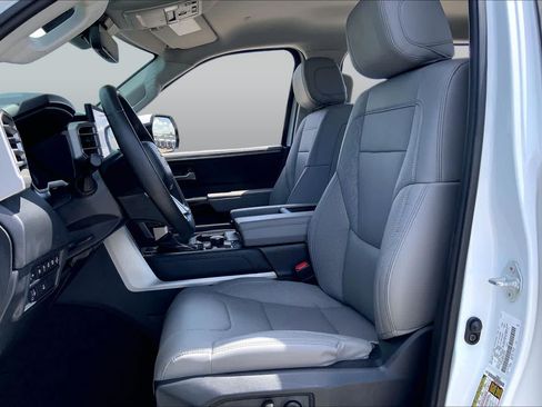 Used 2023 Toyota Tundra Limited w/ Power Package AWD/4WD image 8