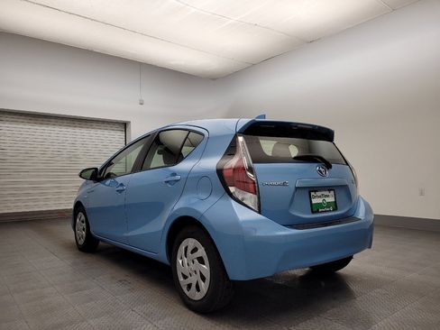 Used 2016 Toyota Prius C Two image 5