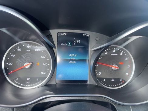 Used 2020 Mercedes-Benz GLC 300 4MATIC image 11