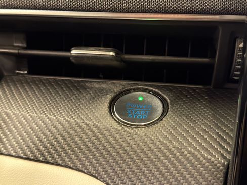 Used 2022 Ford Mustang Mach-E Premium RWD image 17
