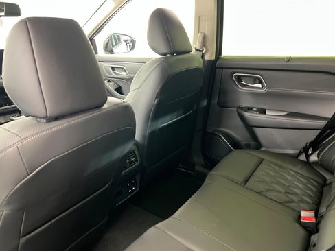 New 2026 Nissan Rogue Platinum w/ Platinum Premium Package image 19