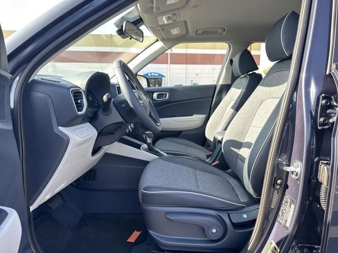 New 2026 Hyundai Venue SEL image 2