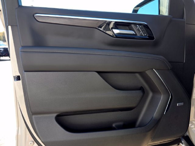 New 2027 Chevrolet Tahoe Z71 w/ Comfort Package AWD/4WD image 12