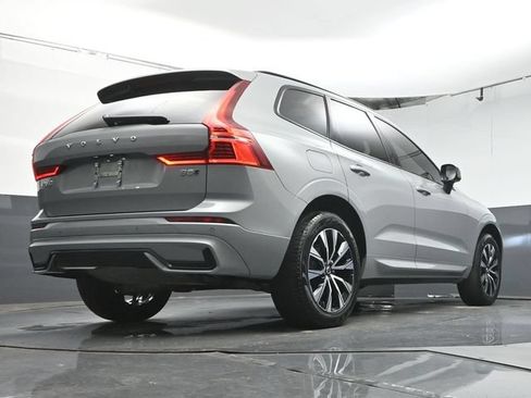 Used 2024 Volvo XC60 B5 Core AWD/4WD image 40