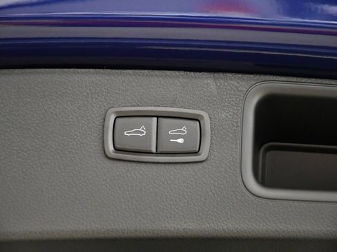 Certified 2026 Porsche Macan Turbo AWD/4WD image 56