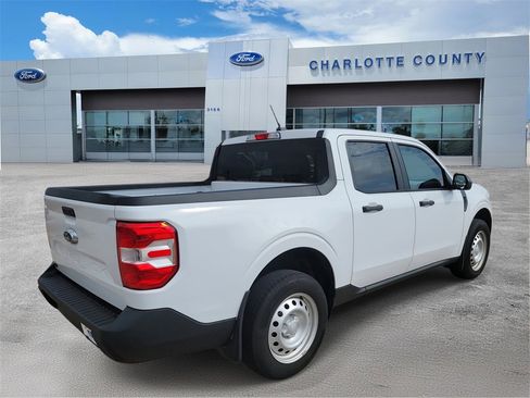 Certified 2024 Ford Maverick XL image 4