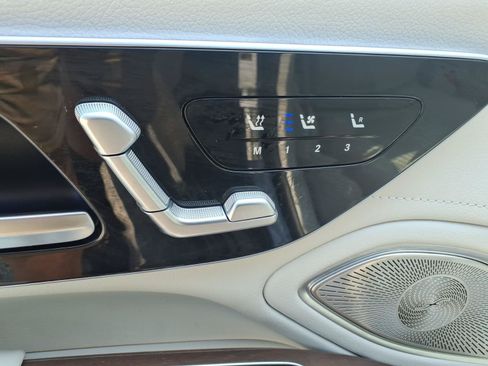 Used 2023 Mercedes-Benz EQS 580 4MATIC Sedan w/ Manufactur Interior Package image 22