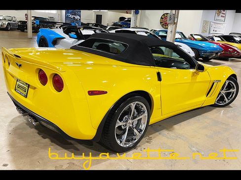 Used 2012 Chevrolet Corvette Grand Sport w/ 3LT Preferred Equipment Group image 3