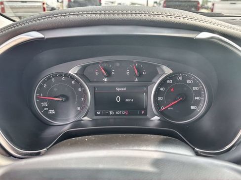 Used 2025 Chevrolet Blazer LT FWD image 12