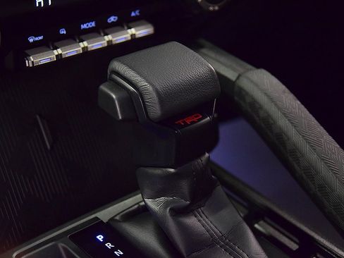 Used 2025 Toyota Tacoma TRD Sport image 28