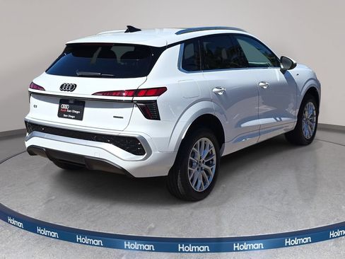New 2026 Audi Q3 quattro 2.0T AWD/4WD image 5