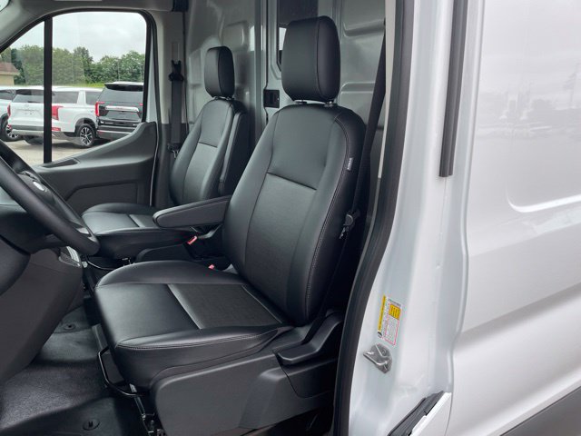 New 2026 Ford Transit 150 148 Medium Roof AWD image 20