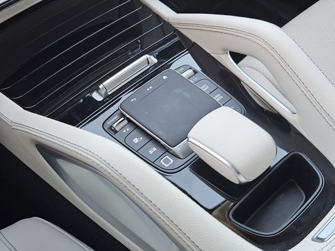 Certified 2025 Mercedes-Benz GLE 350 4MATIC image 19