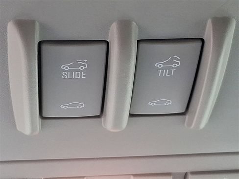 Used 2016 Buick Encore Premium w/ Experience Buick Package image 26