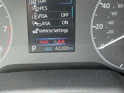 Used 2024 Toyota Corolla LE FWD image 25