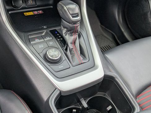 Used 2024 Toyota RAV4 XSE w/ Weather Package AWD/4WD image 16