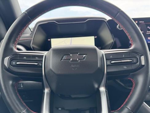 Used 2024 Chevrolet Colorado Z71 w/ Z71 Convenience Package 2 image 17