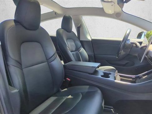 Used 2018 Tesla Model 3 Long Range RWD image 26