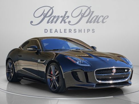 Used 2017 Jaguar F-TYPE S RWD image 8