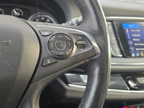 Used 2020 Buick Enclave Premium w/ Sun and Sites Package image 13