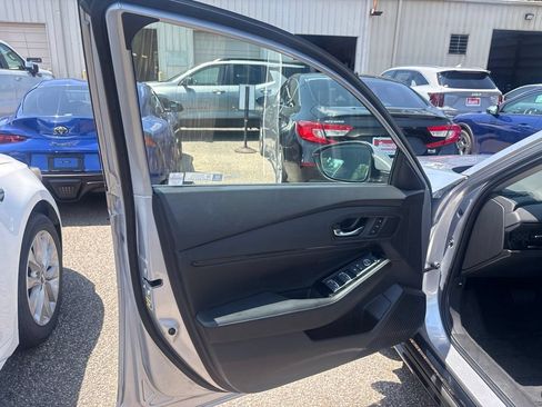 Used 2024 Honda Accord Touring image 10