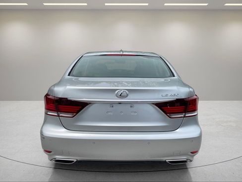 Used 2015 Lexus LS 460 w/ Comfort Package RWD image 4
