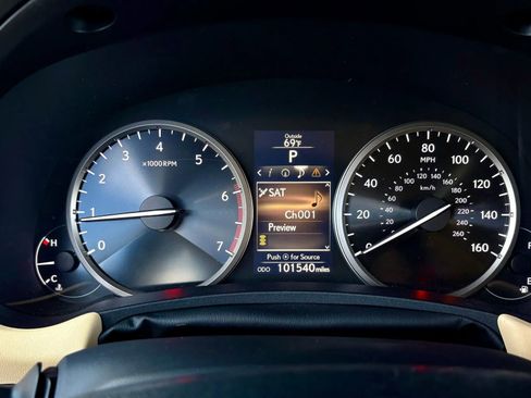 Used 2015 Lexus NX 200t F Sport image 35