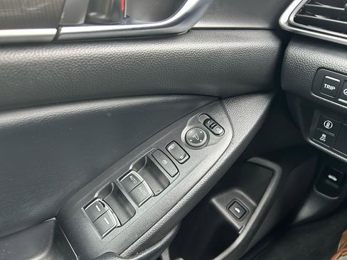 Used 2018 Honda Accord Sport image 19