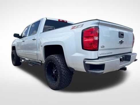 Used 2017 Chevrolet Silverado 1500 LT w/ All Star Edition AWD/4WD image 5