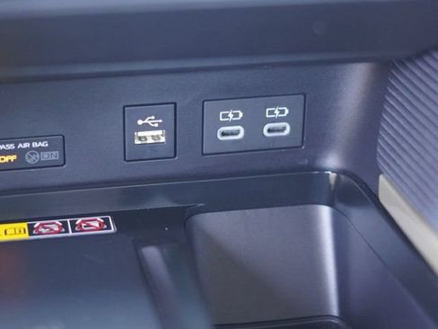 Used 2026 Toyota Camry SE FWD image 31