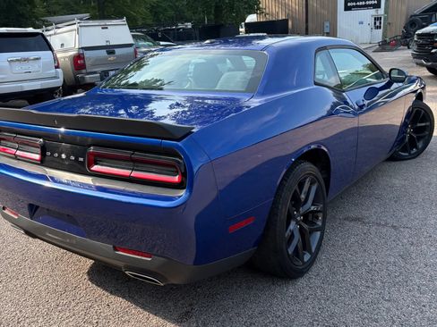 Used 2019 Dodge Challenger SXT w/ Blacktop Package RWD image 6