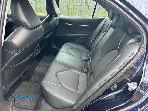 Used 2022 Toyota Camry XSE image 12