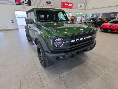 Used 2023 Ford Bronco Black Diamond AWD/4WD image 4