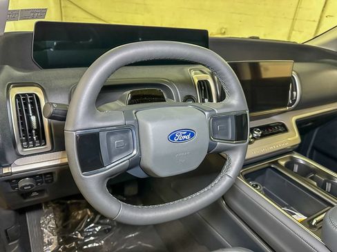 New 2027 Ford Expedition Active AWD/4WD image 24