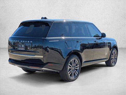 New 2025 Land Rover Range Rover SE image 2