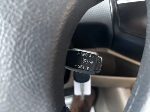 Used 2010 Toyota Tacoma PreRunner image 13