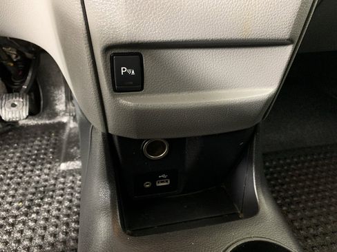 Used 2020 Nissan NV200 S image 25